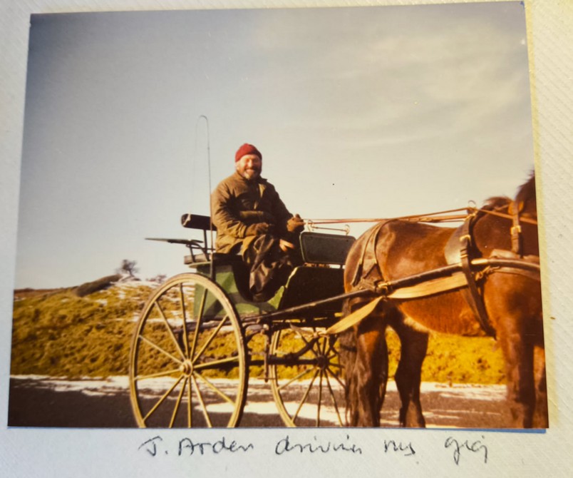 Johnny Arden driving Mum&rsquo;s gig