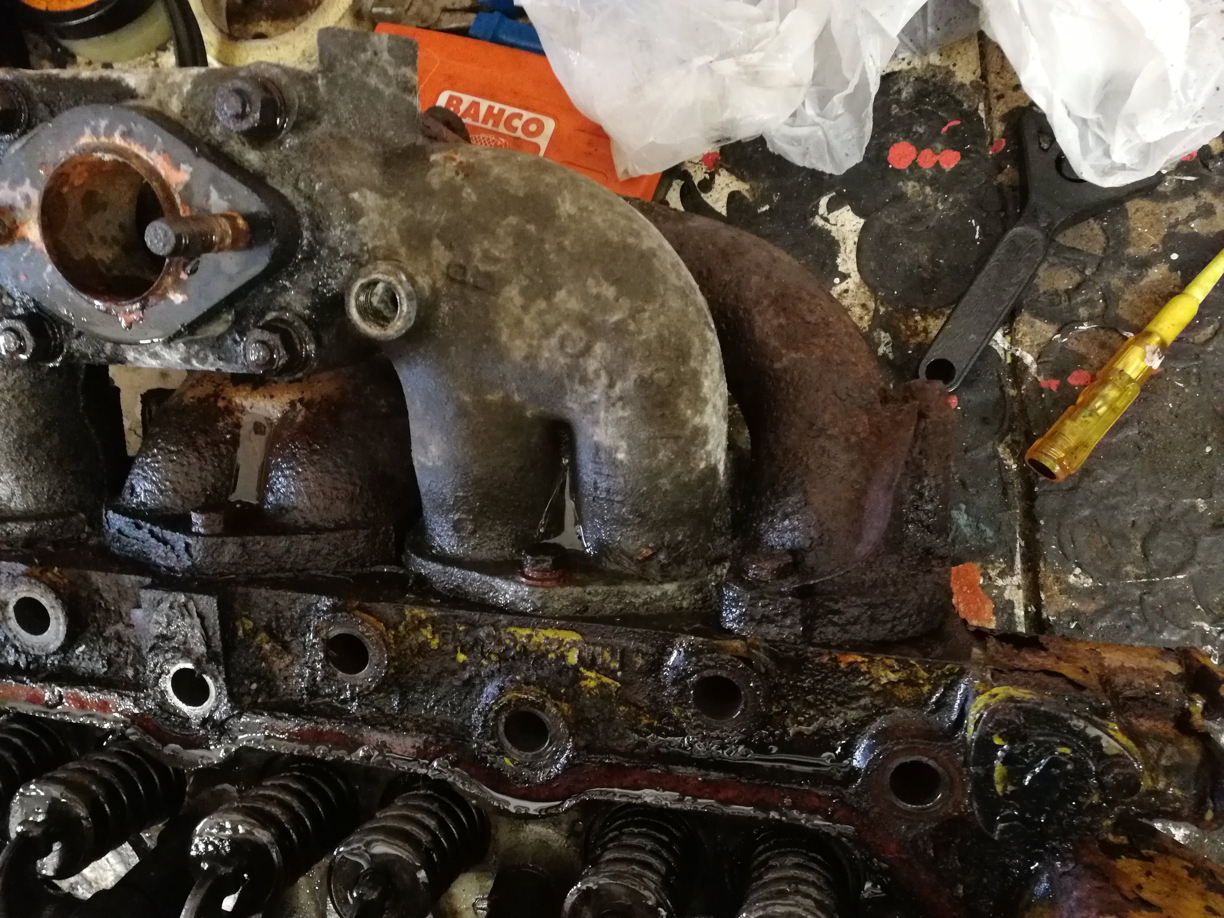 State of the new head upon collection - it took four hours to separate the manifolds